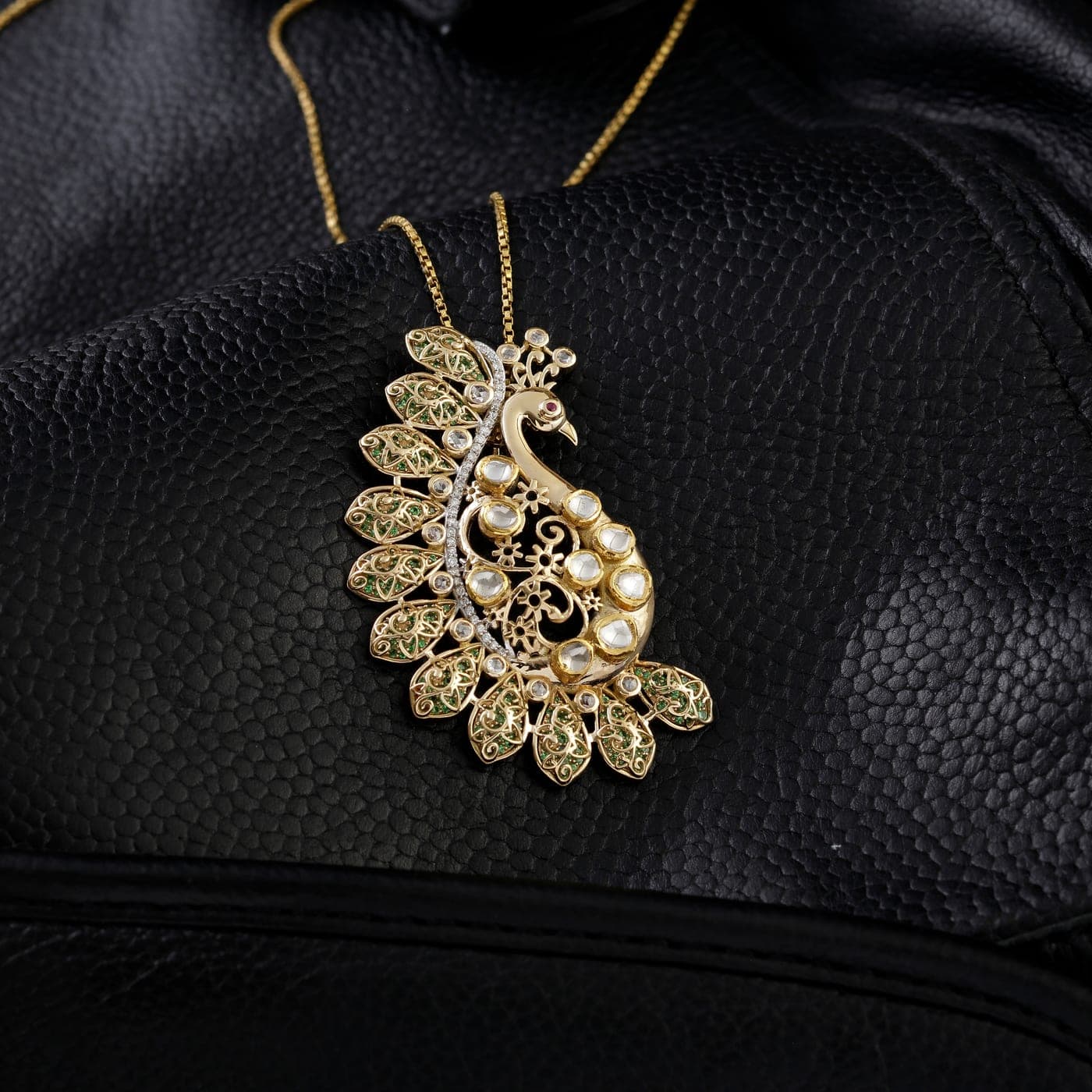Majestic Peacock Kundan Pendant